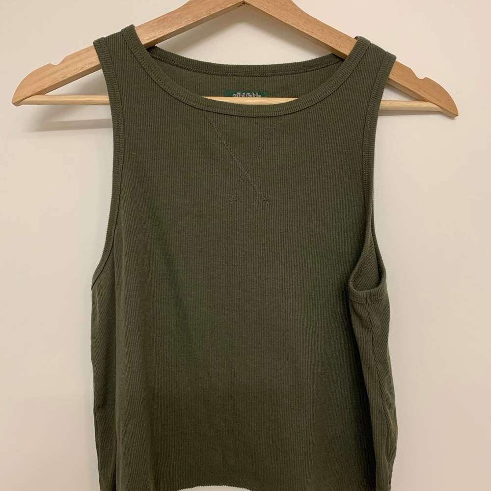 Non sleeve tank top size m